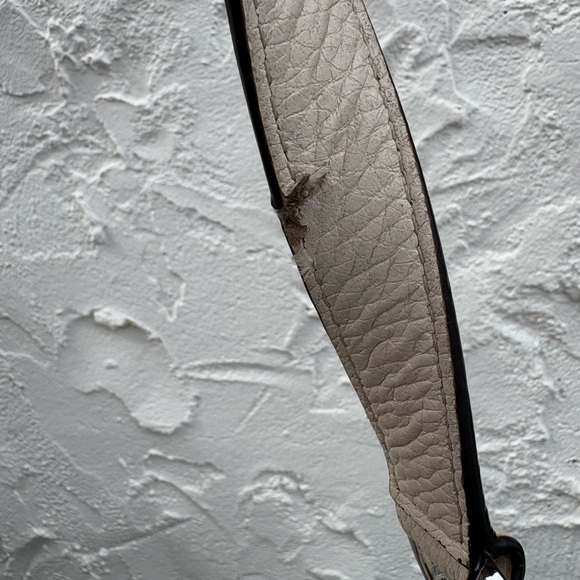 Michael Kors Off White Soft Pebble Leather Hobo Shoulder Bag - Picture 7 of 14